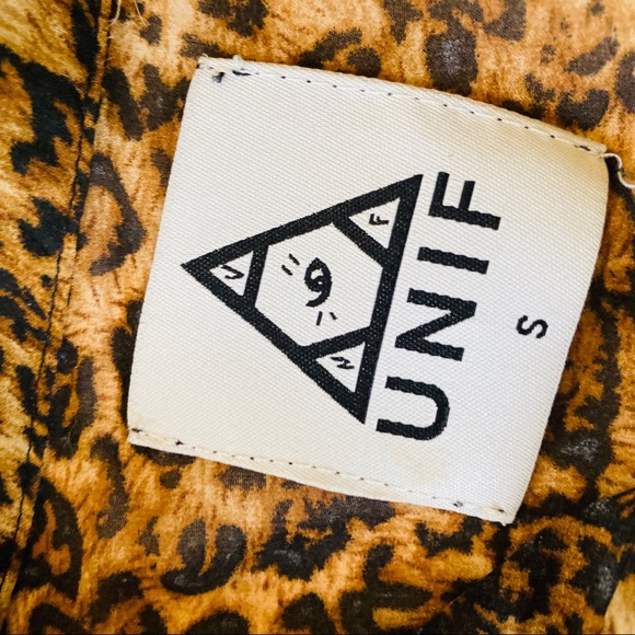 Unif Cold Shoulder oversized Button Down Blouse - Picture 8 of 8